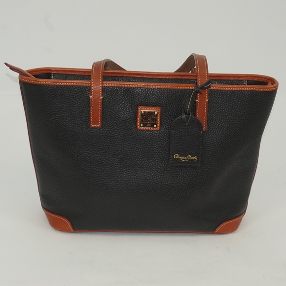 Dooney & Bourke Handbags - Vintage Donney & Bourke Purse